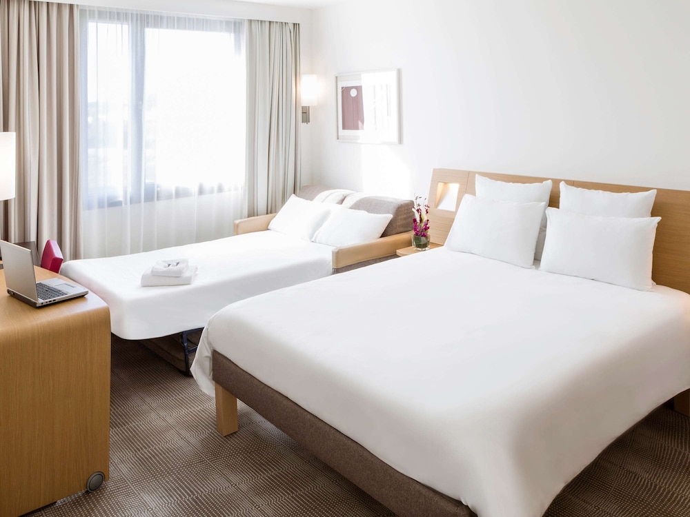 Novotel Athenes 7