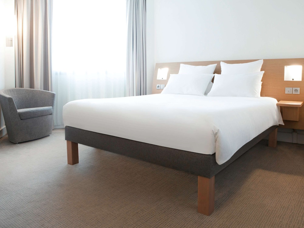 Novotel Athenes 6