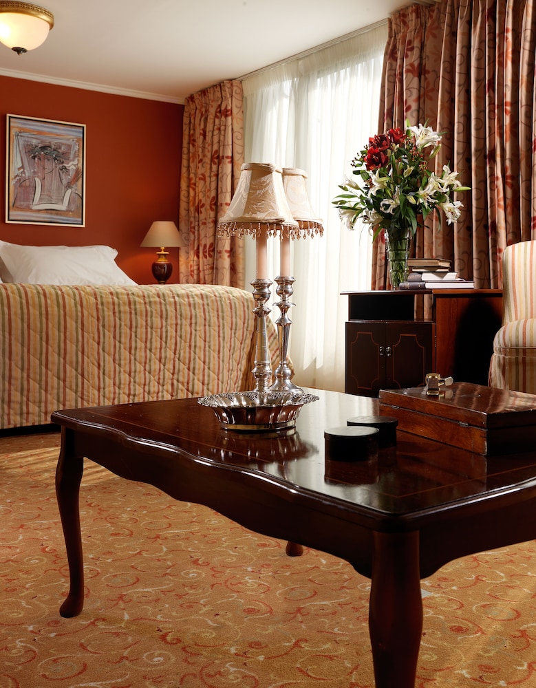 Titania Hotel Athens 17