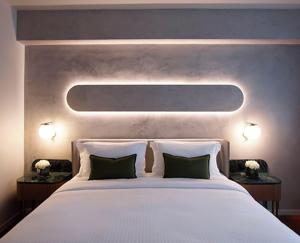 Titania Hotel Athens 23