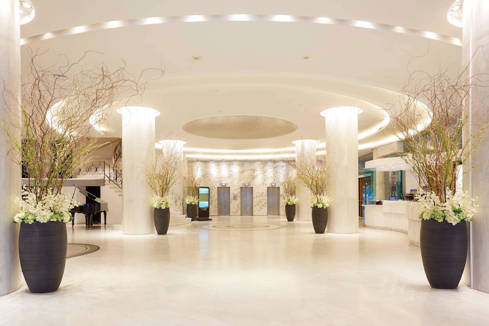 Titania Hotel Athens 3