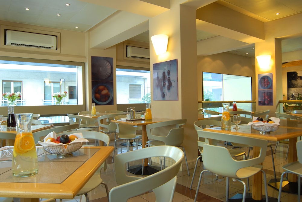 Philippos Hotel 18