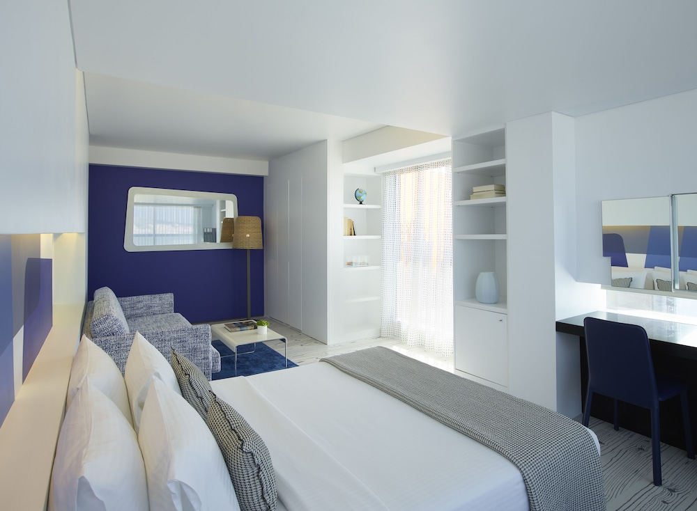 Fresh Hotel 11
