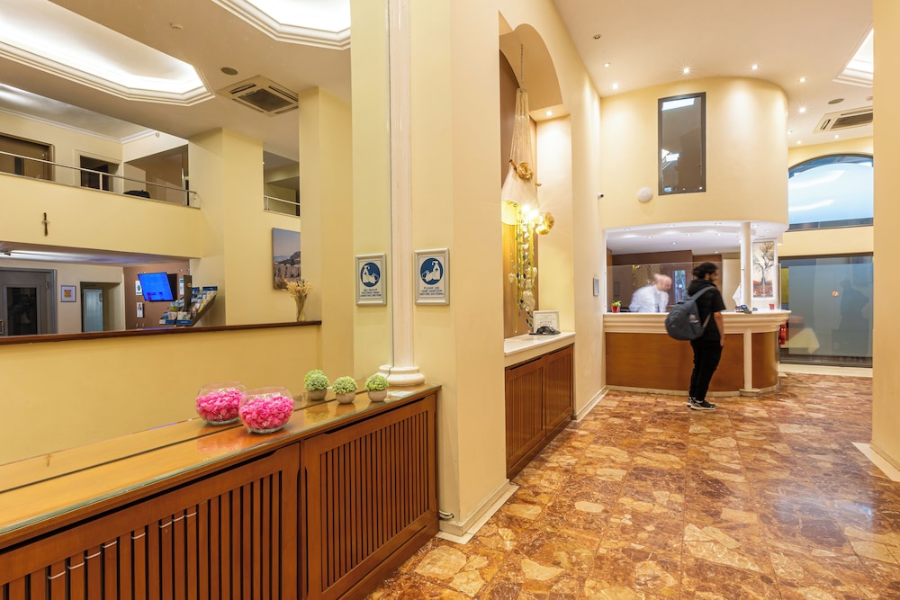 Marina Athens Hotel 8