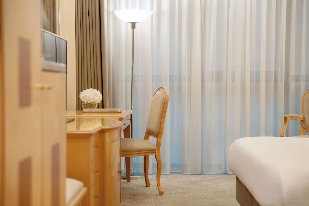 Meliá Athens 24