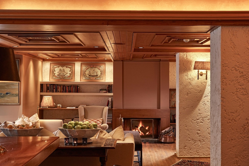 Herodion Hotel 10