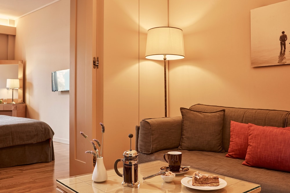 Herodion Hotel 12