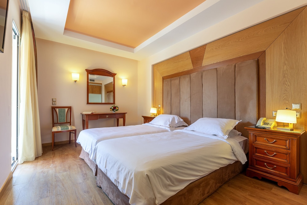 Oasis Hotel Apartments 16