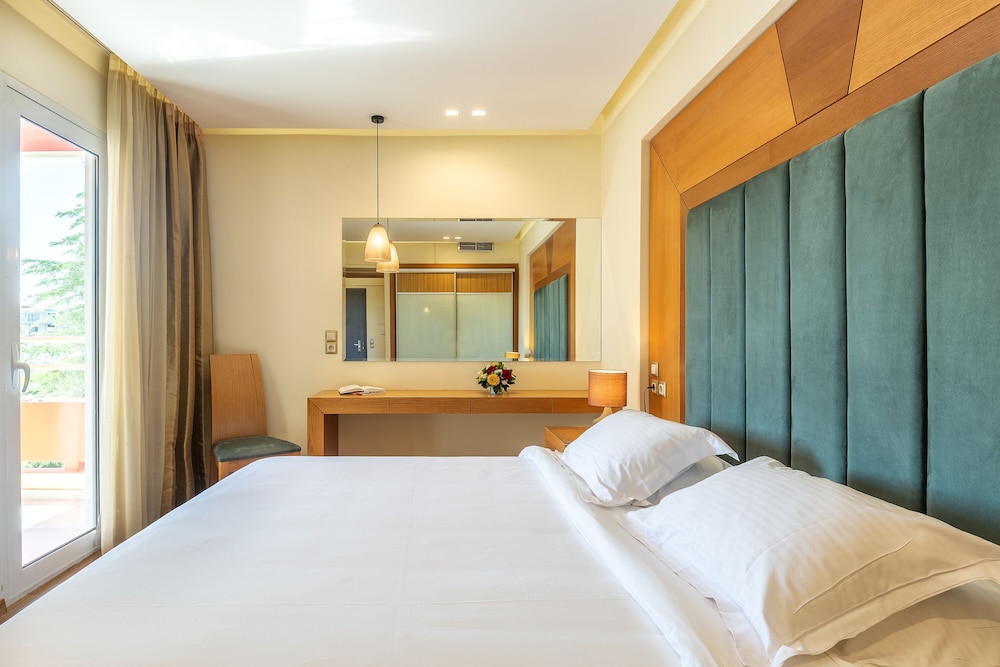 Oasis Hotel Apartments 4