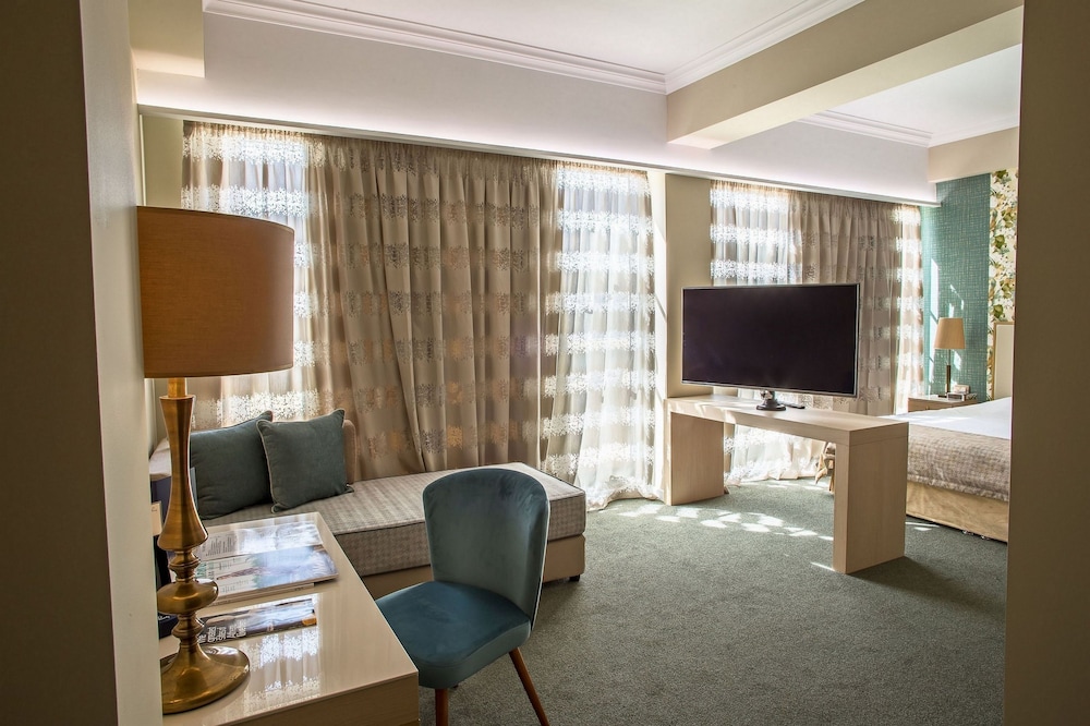 Stratos Hotel Athens, Vassilicos House of Hospitality 13