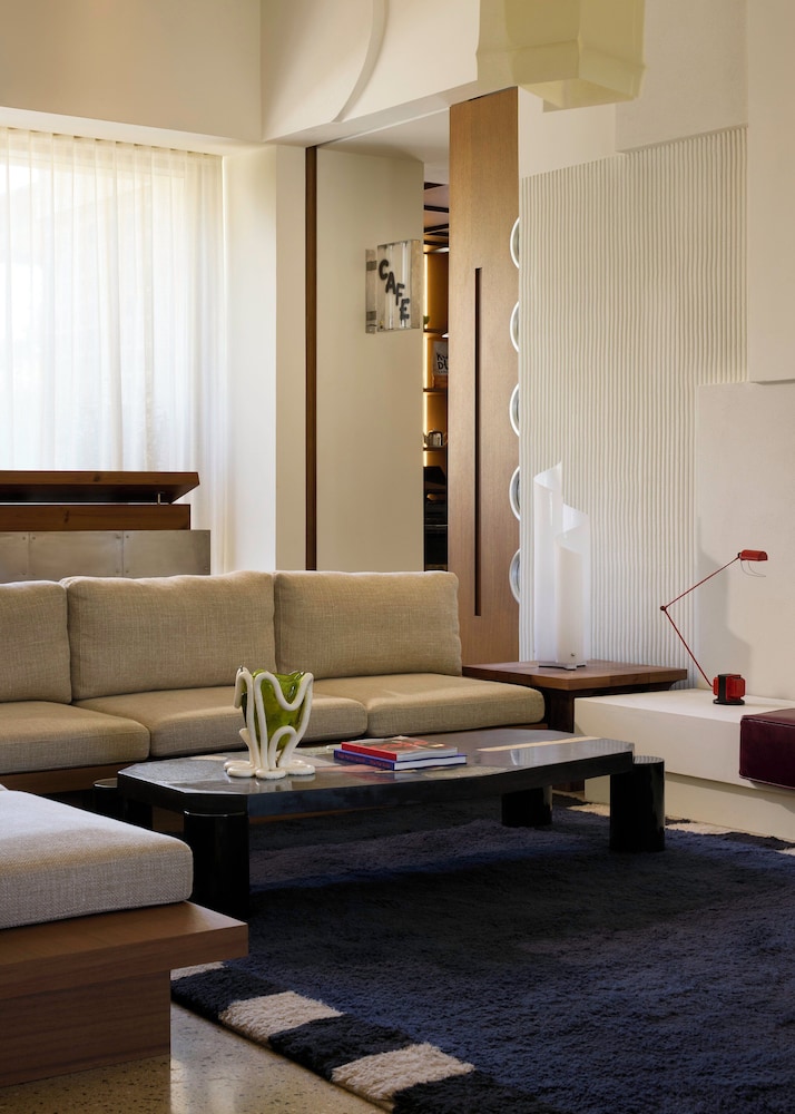 Ace Hotel & Swim Club Athens 7