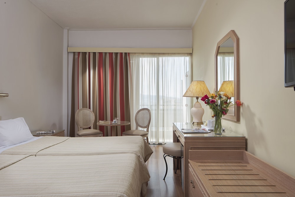 Candia Hotel 4