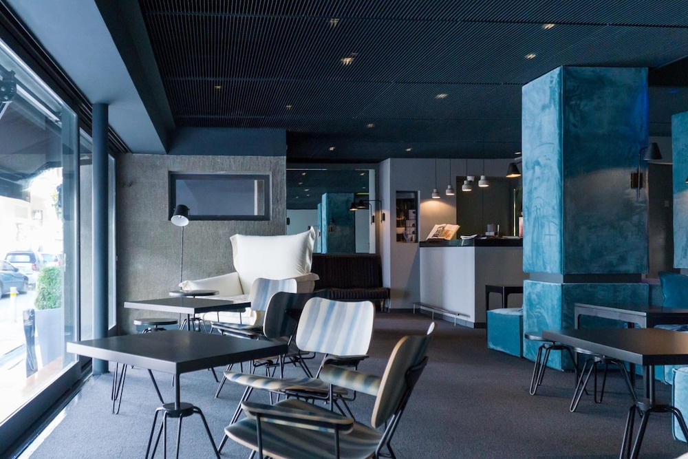 Periscope Hotel 3