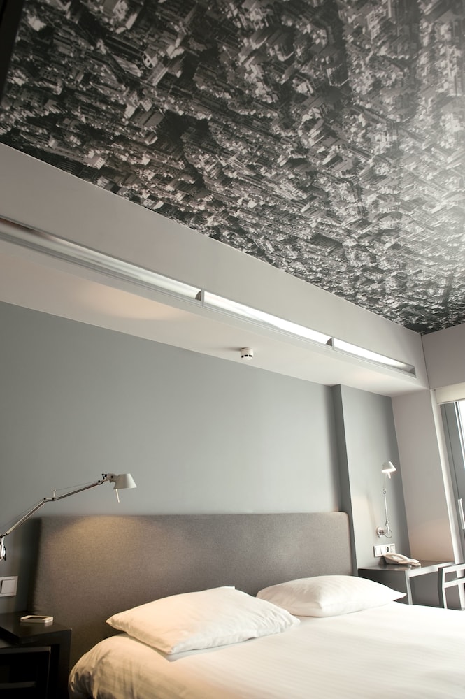 Periscope Hotel 7