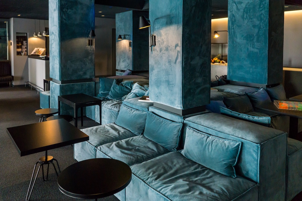 Periscope Hotel 5