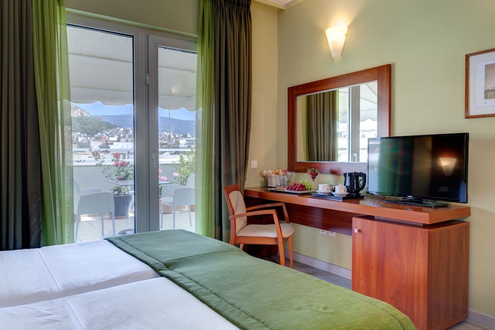 Polis Grand 8