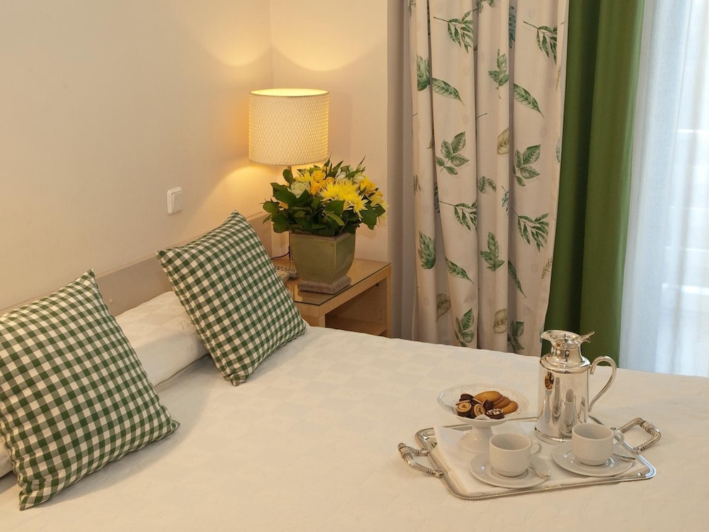 The Park Hotel Piraeus 23