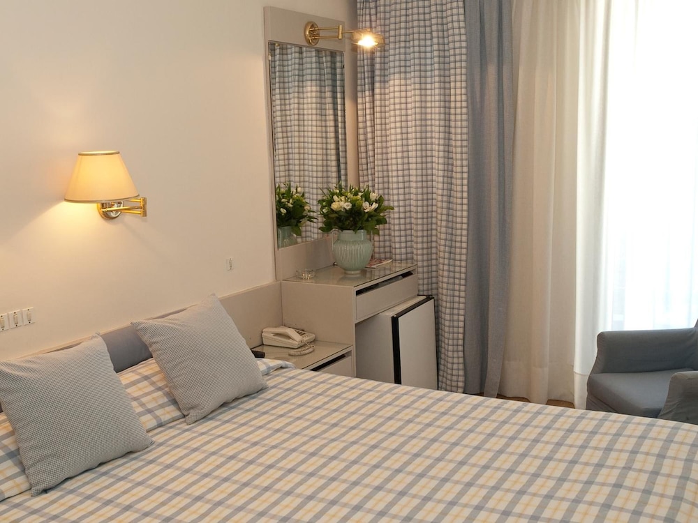 The Park Hotel Piraeus 21