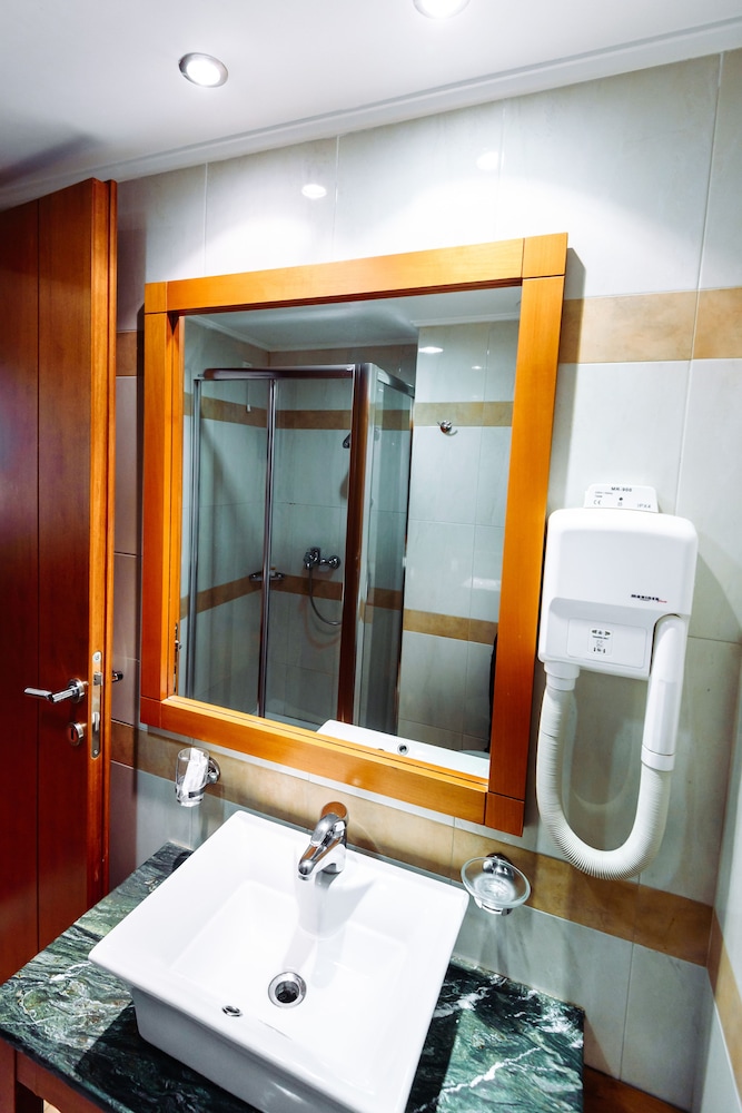 The Athens Mirabello 5