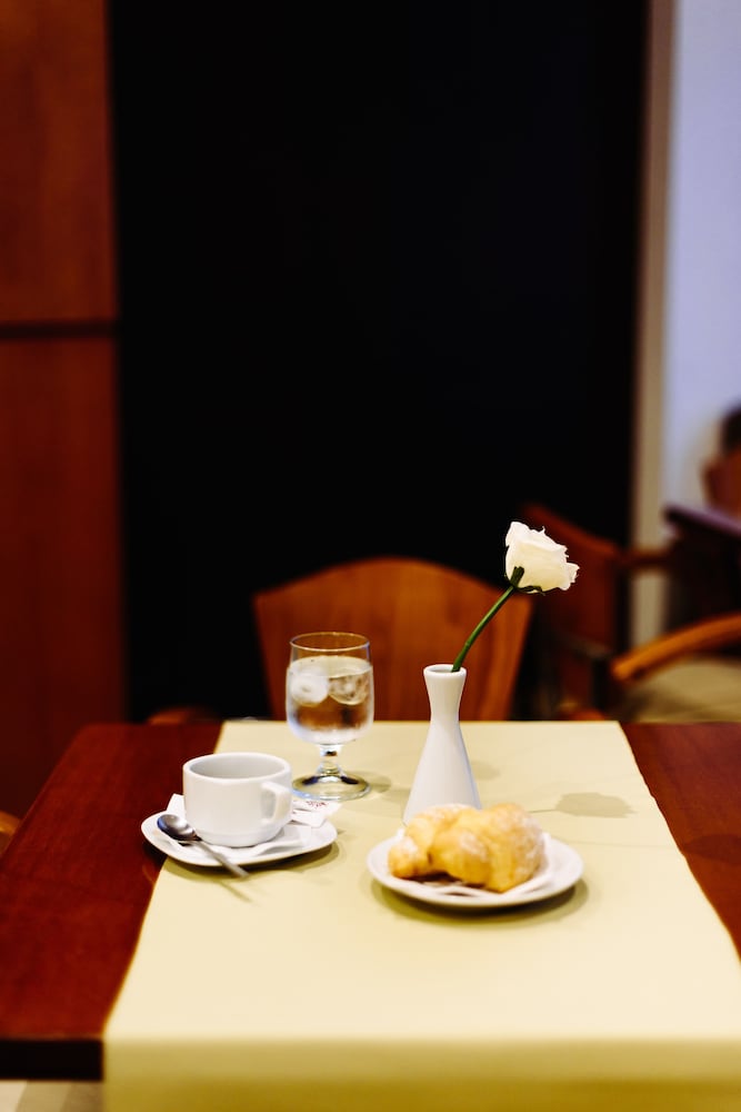 The Athens Mirabello 22