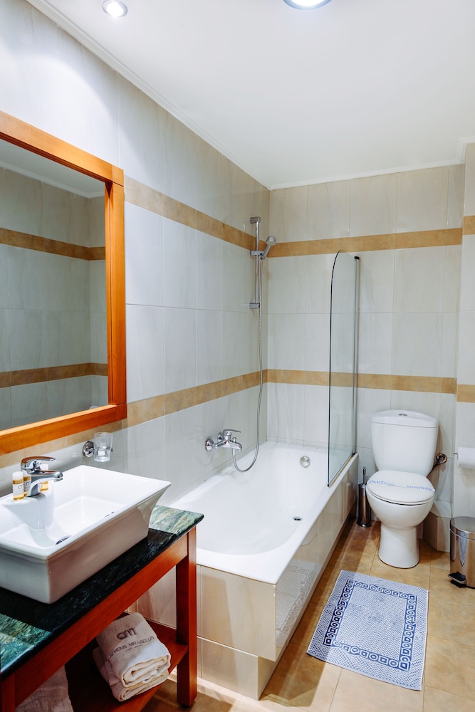 The Athens Mirabello 19