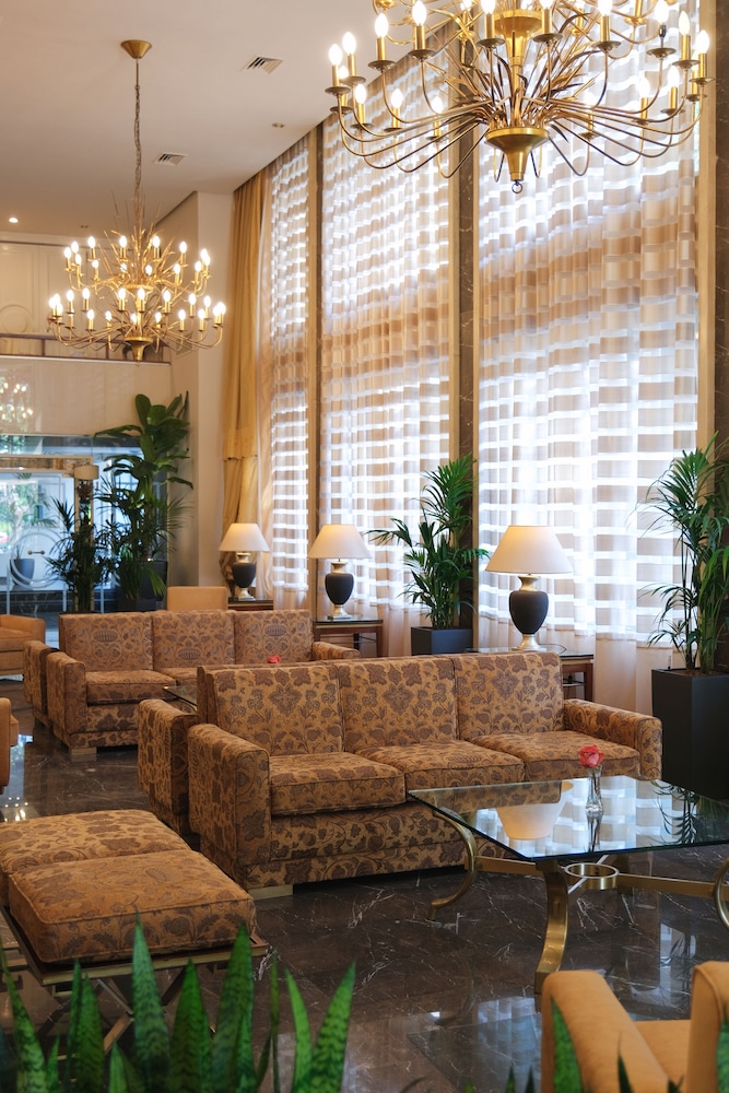 Ilisia Hotel 2