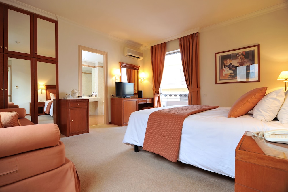 Athens Atrium Hotel & Suites 22