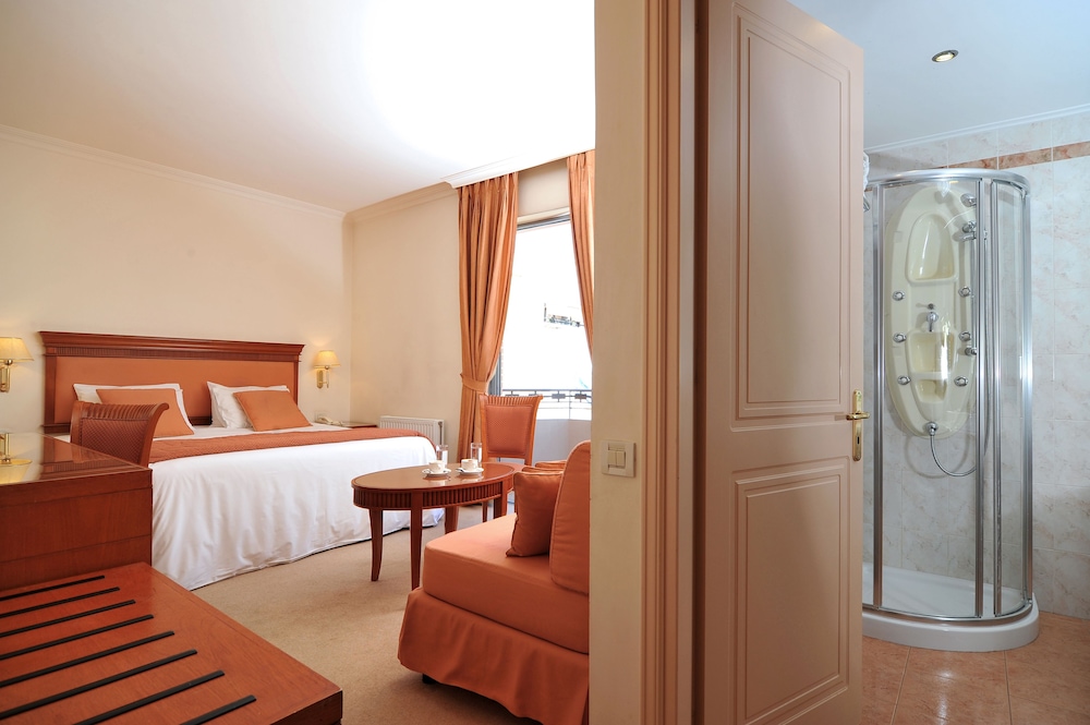 Athens Atrium Hotel & Suites 5