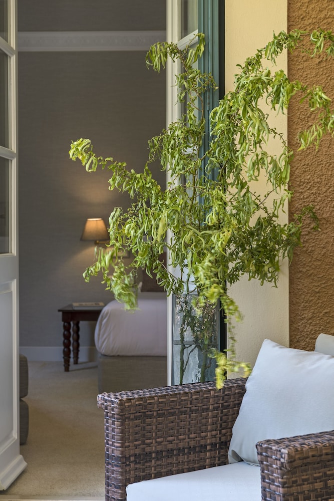The Kefalari Suites 14