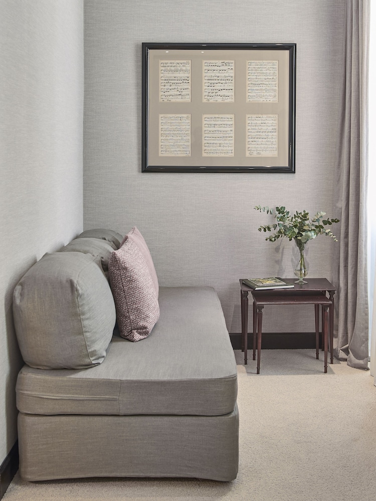 The Kefalari Suites 9