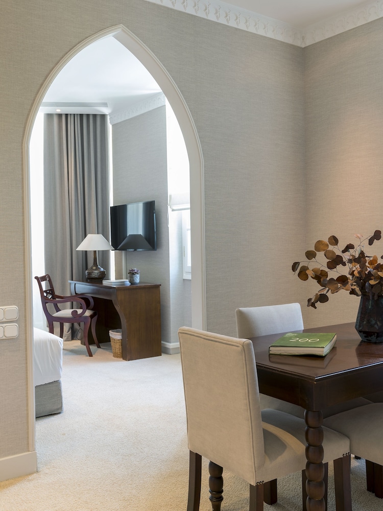 The Kefalari Suites 16