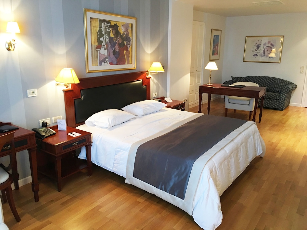 Theoxenia Palace Hotel 19