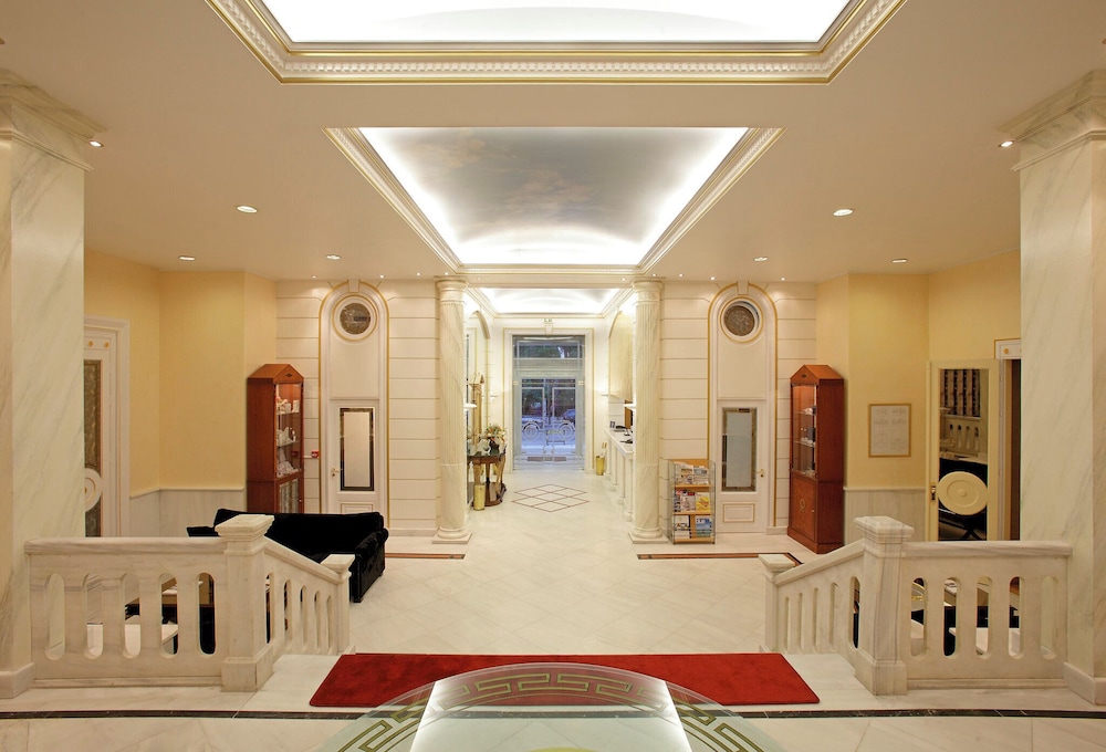 Theoxenia Palace Hotel 7