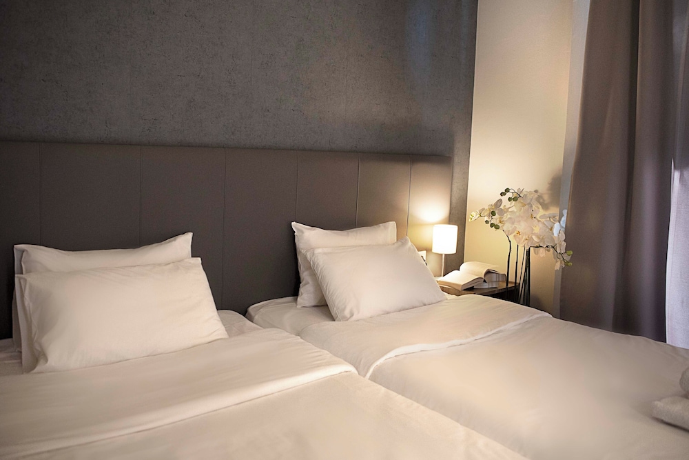 Galaxy Hotel Athens 4