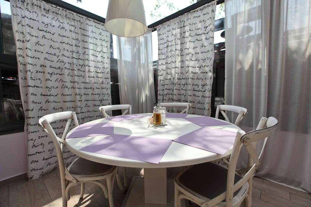 Galaxy Hotel Athens 17