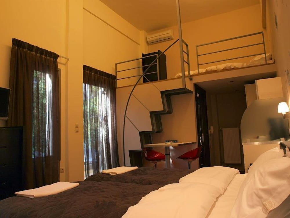 Athens Habitat 13