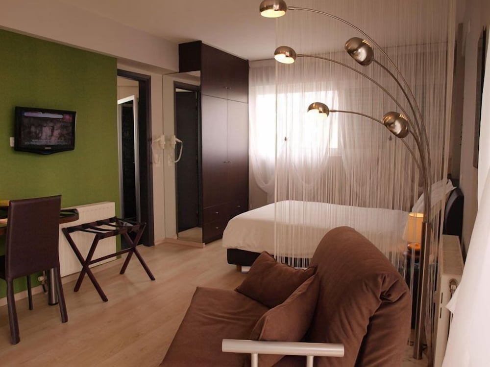 Athens Habitat 14