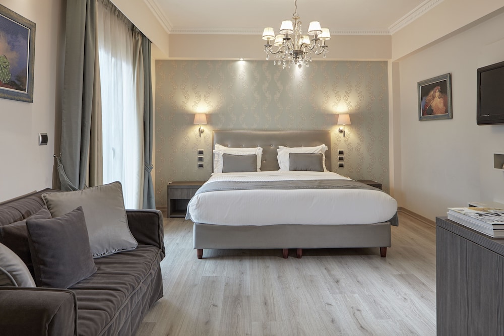 Ava Hotel & Suites 6