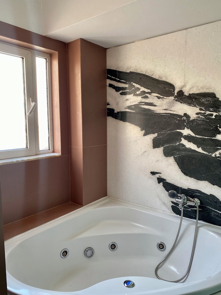 Art Suites Athens 18
