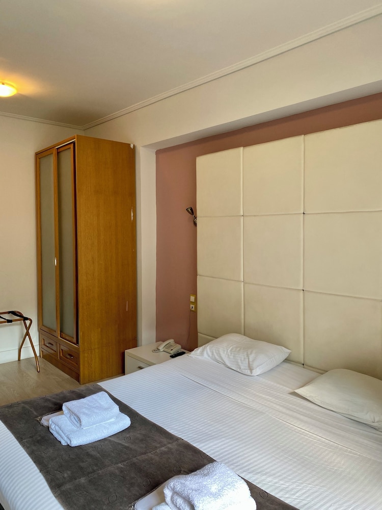 Art Suites Athens 5