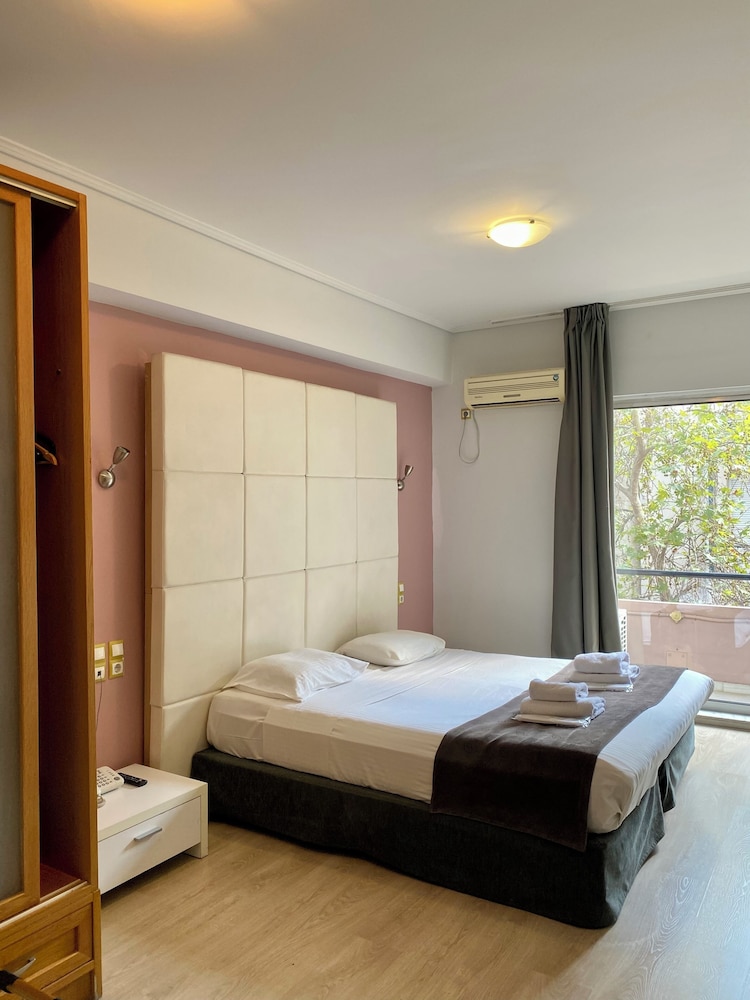 Art Suites Athens 7