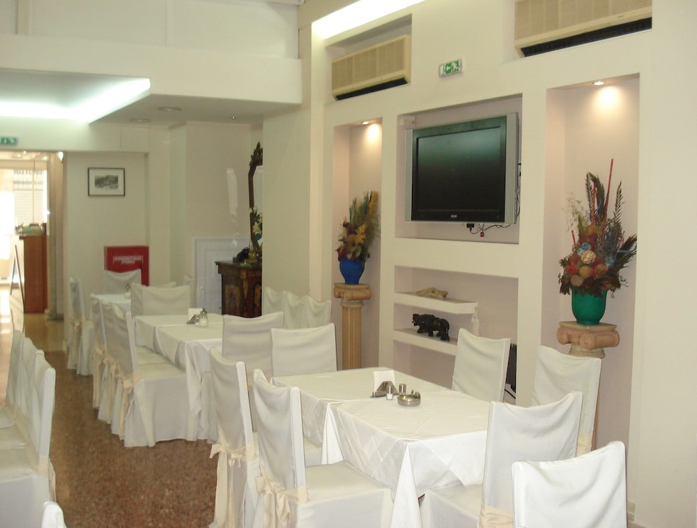 Solomou Hotel 23