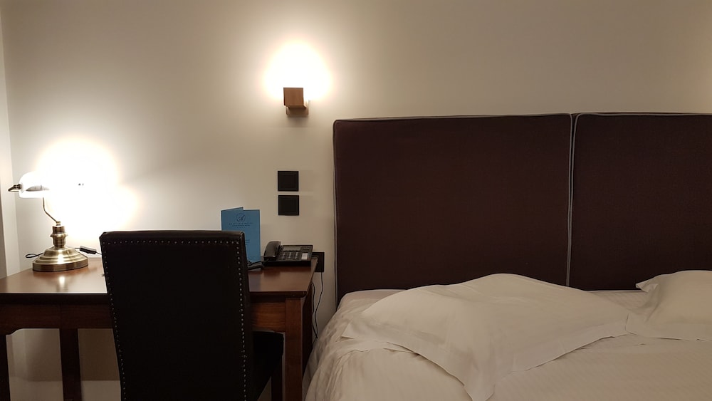Anastazia Luxury Suites & Rooms 15