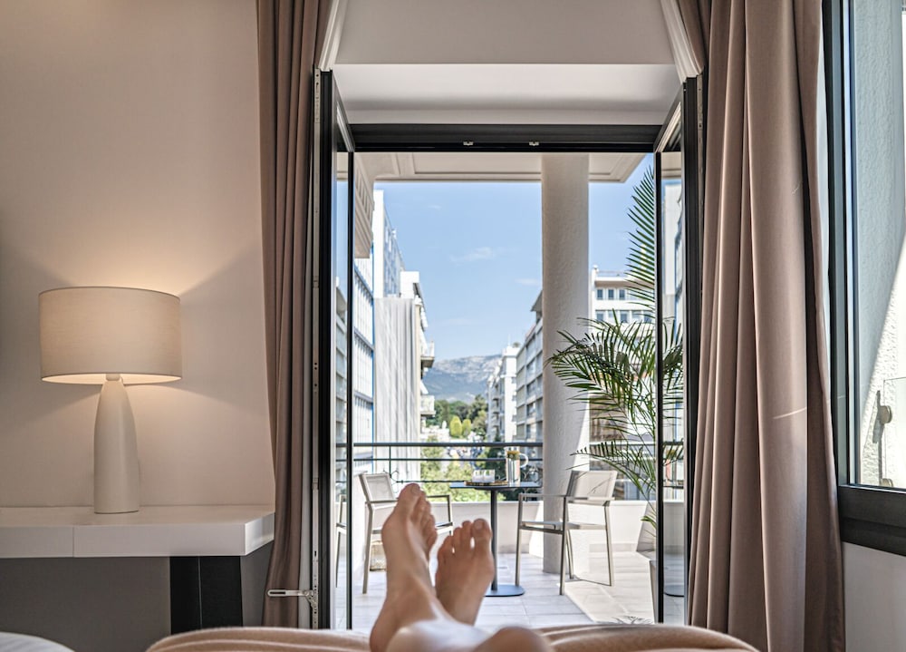 The Marblous Athens 10