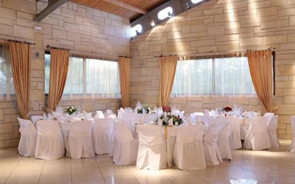 Parnis Palace Hotel 18
