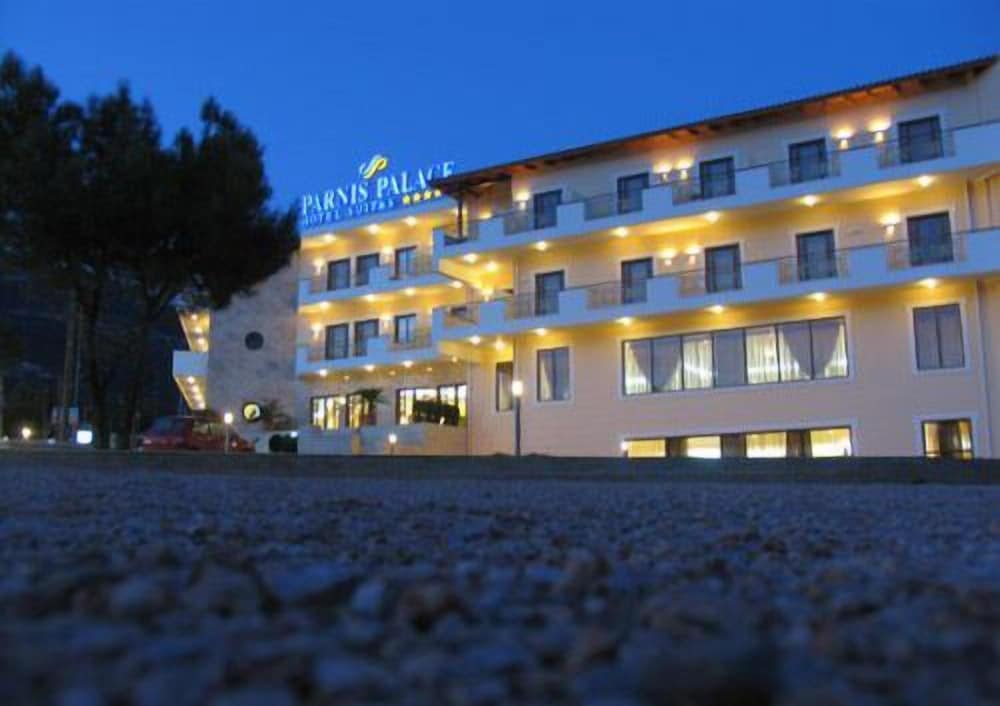 Parnis Palace Hotel 17