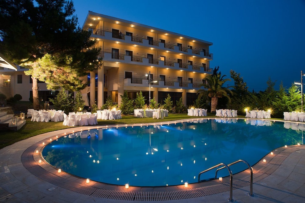 Parnis Palace Hotel 13