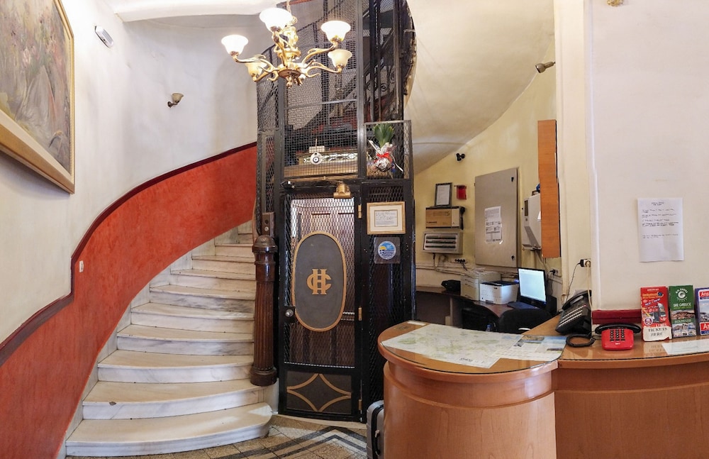 Cecil Hotel 6