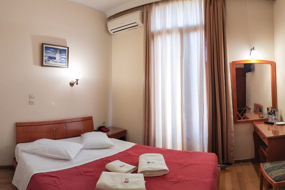 Cecil Hotel 19