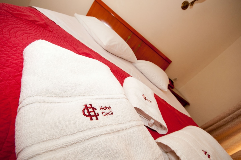 Cecil Hotel 12